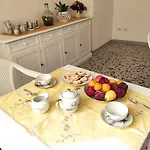 24 Maggio Bed and Breakfast Carloforte (Isola di San Pietro)