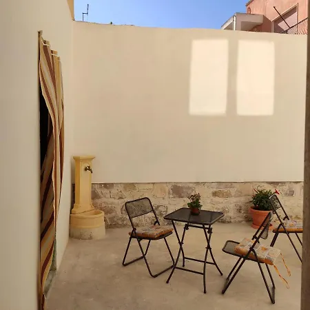 Couette-café 24 Maggio
