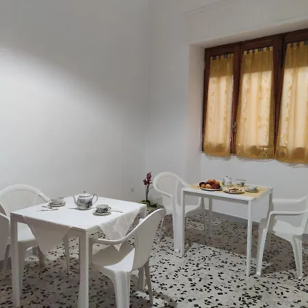 24 Maggio לינה וארוחת בוקר 4*